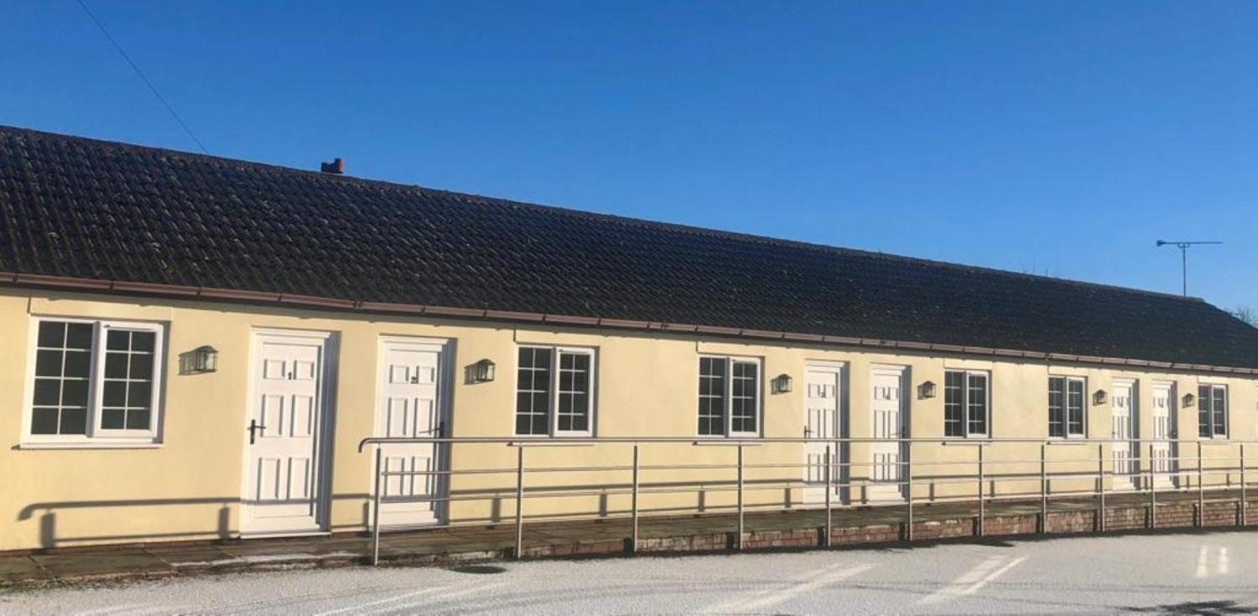 The Manor Inn Pub And Steakhouse, Fridaythorpe, Driffield York Exterior photo